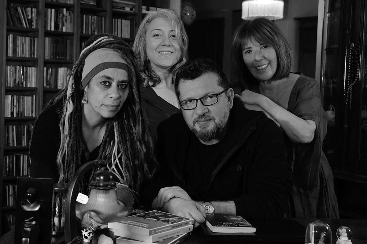 'Deli Kadın' prömiyerini yapıyor